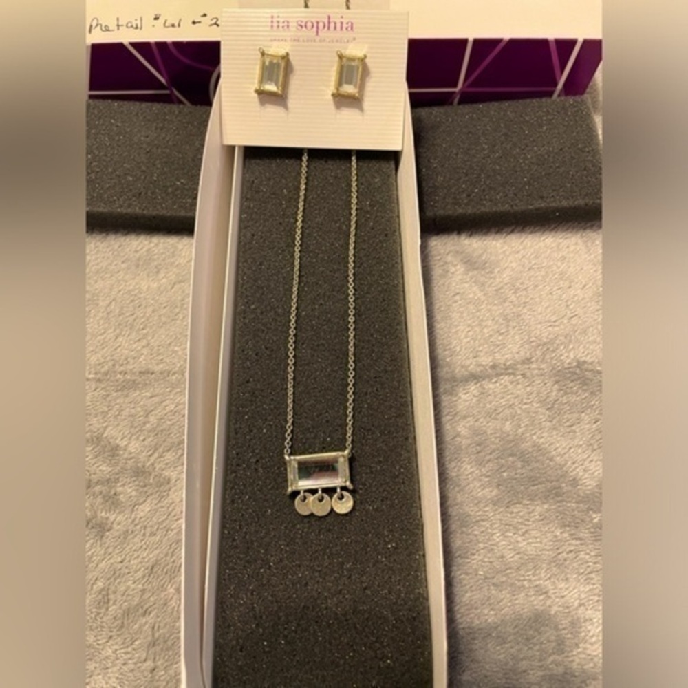 Gold/Mirror Necklace & Matching Earrings NWT